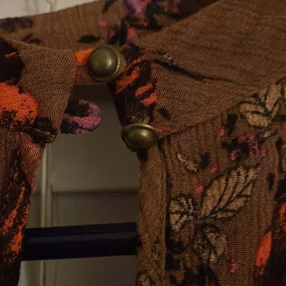 Mossimo Supply Co. Women's Sleeveless Top Tiered Front Keyhole Size L - Picture 5 of 5